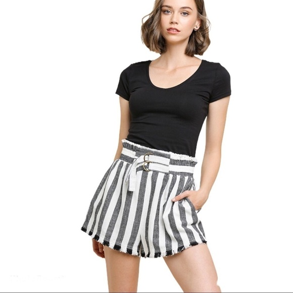 Umgee Linen Cotton High Rise Striped Shorts Paper Bag Waist Black White Small - Picture 2 of 10